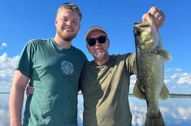 Pescaria de black bass no lago Apopka perto de Orlando: Passeio privado com guia
