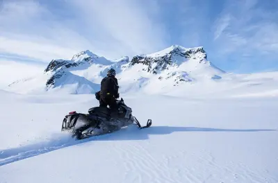 Langjökull-Gletscher Schneemobil: Yamaha Viper mit hoher Leistung