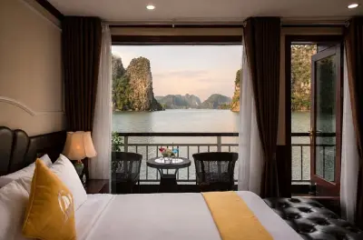 Caiaque e cruzeiro em Ha Long Bay e Lan Ha saindo de Hanoi