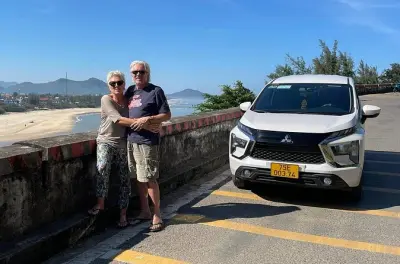 Da Phong Nha a Hoi An in auto privata con soste a lago e passo