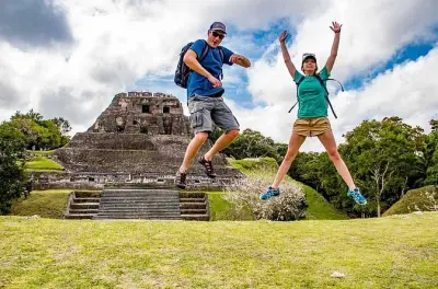 Xunantunich Maya-Ruine und Höhlen-Tubing ab Belize City