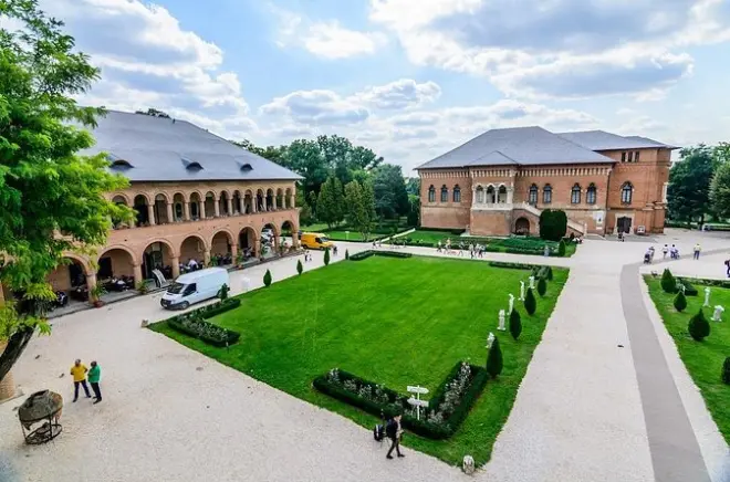 Bucharest Private Tour: Village Museum & Snagov Monastery