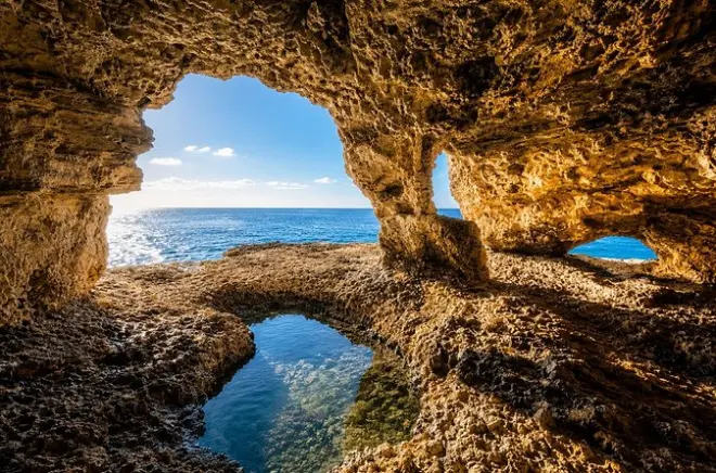 Snorkeling a Ibiza: Grotta dei pirati e jacuzzi naturale