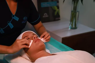 Desconecte no centro financeiro de medellín com um ritual hindu privado, massagem corporal, pedras vulcânicas e hidroterapia. inclui traslado e lanches.