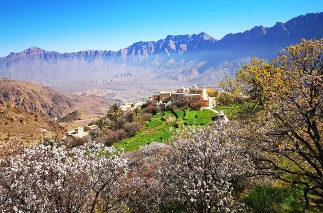 Fuerte Nakhal y pueblo Wakan en tour privado desde Muscat todo el día