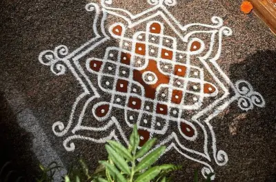 Aula de arte kolam em Pondicherry: Aprenda padrões tradicionais