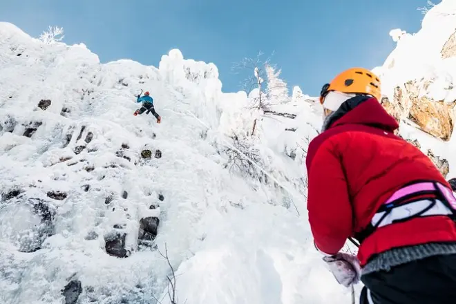 Ice climbing in Lapland: Half-day instruction for all levels