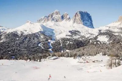 Sellaronda ski safari em Cortina: 4 passes, sem multidões
