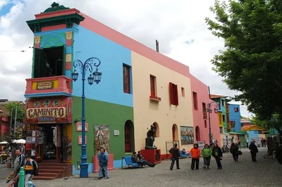 Buenos aires entdecken mit lokalem guide – durch san telmo schlendern, dulce de leche probieren, la boca & recoleta erleben. inkl. hoteltransfer. jetzt buchen!
