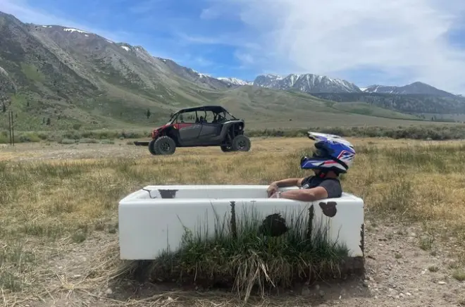 Aventura todoterreno en Mammoth Lakes: Alquiler de Polaris RZR