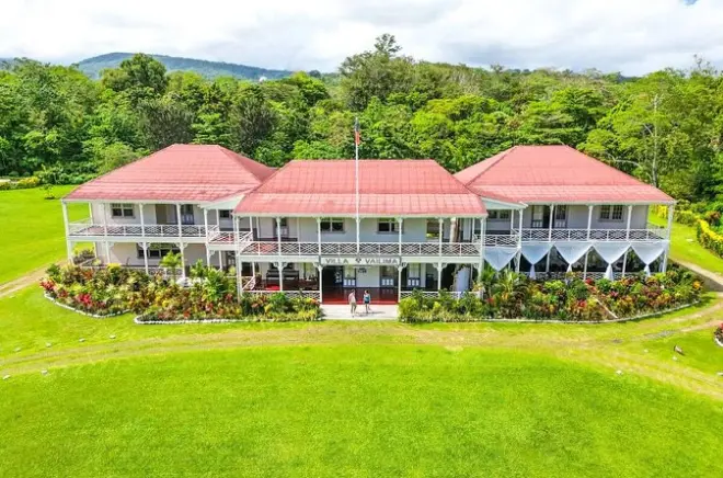 Excursion à Apia : Musée Stevenson, cascades et marché