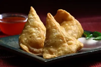 Manali Street Food Tasting Tour: Local Flavors Walking Tour