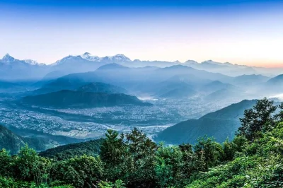 Watch sunrise over mt. annapurna from sarangkot with a local driver. includes hotel pickup in pokhara’s lakeside area and private round-trip transfer.